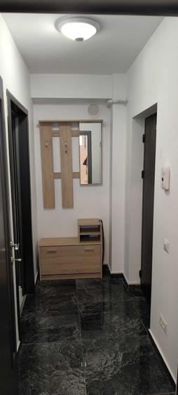 Apartament cu 3 camere decomandat în Florești