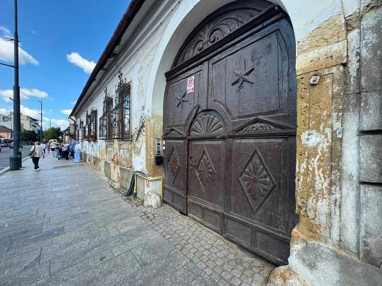 Apartament cu 2 camere decomandat în Dosu Bricii