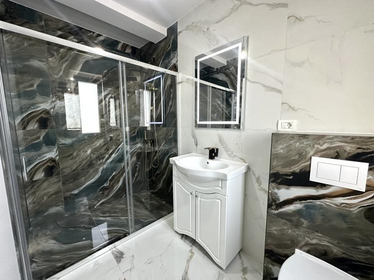 Duplex cu 5 camere cu Canalizare în Giarmata