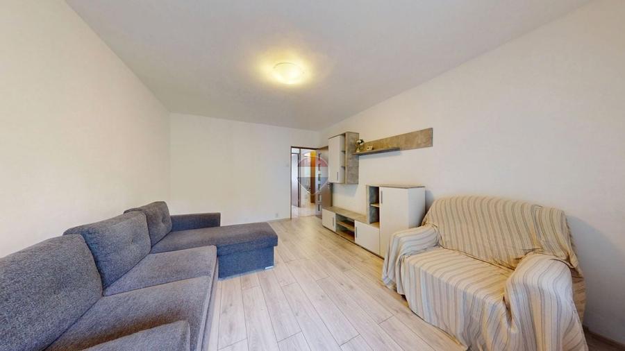 Apartament cu 2 camere decomandat în Răcădău