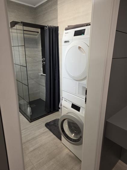 Apartament cu 3 camere decomandat în Dosu Bricii