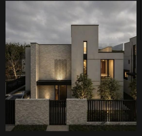 Casă cu 5 camere cu Teren 350 Mp în Europa