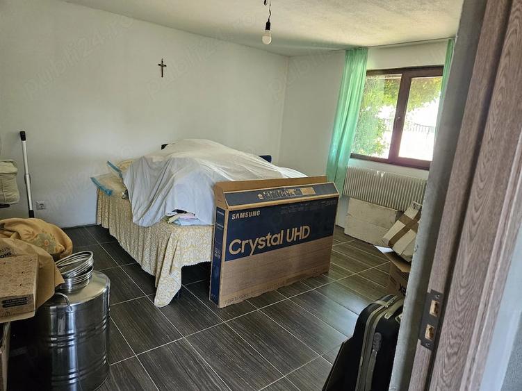 Casă cu 2 camere cu Teren 3442 Mp în Rusănești