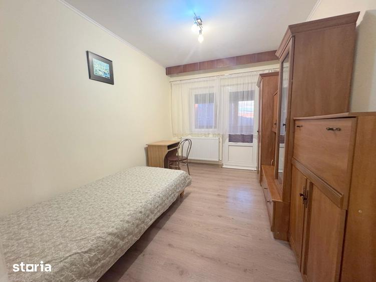 Apartament cu 3 camere decomandat în Olimpia-Stadion
