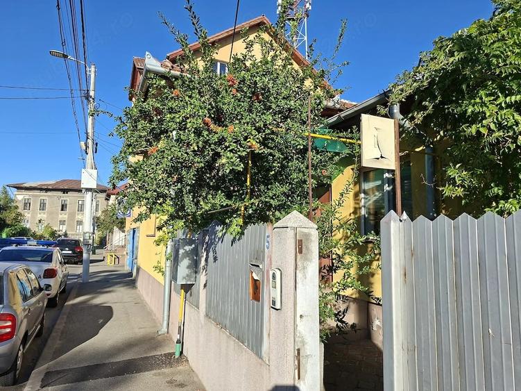 Casă cu Teren 1000 Mp în Aluniș