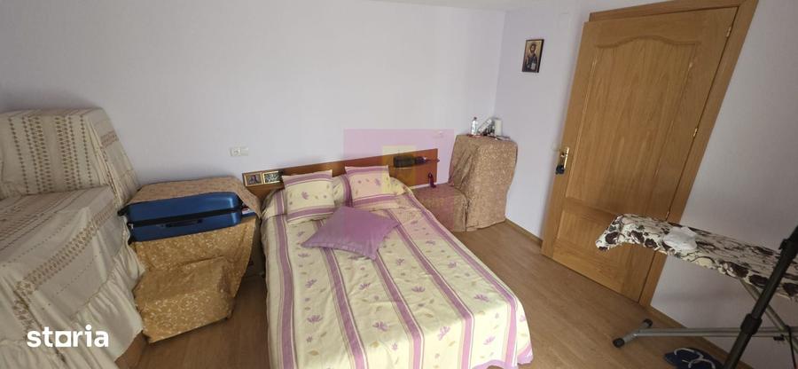 Casă cu 3 camere cu Teren 340 Mp în Poiana