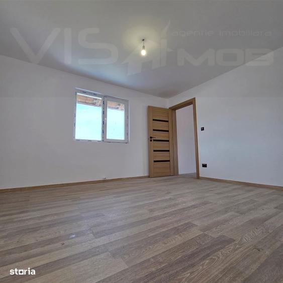 Casa de vanzare la cca.3 km de Onesti - 2