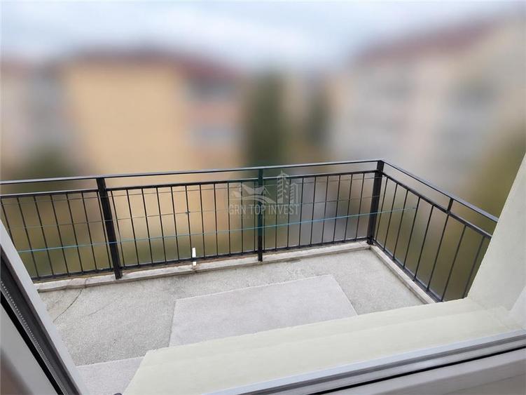 Apartament cu 2 camere decomandat în Valea Aurie