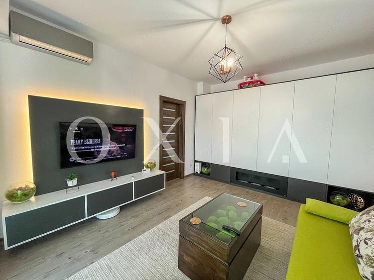 Apartament cu 3 camere semidecomandat în Girocului
