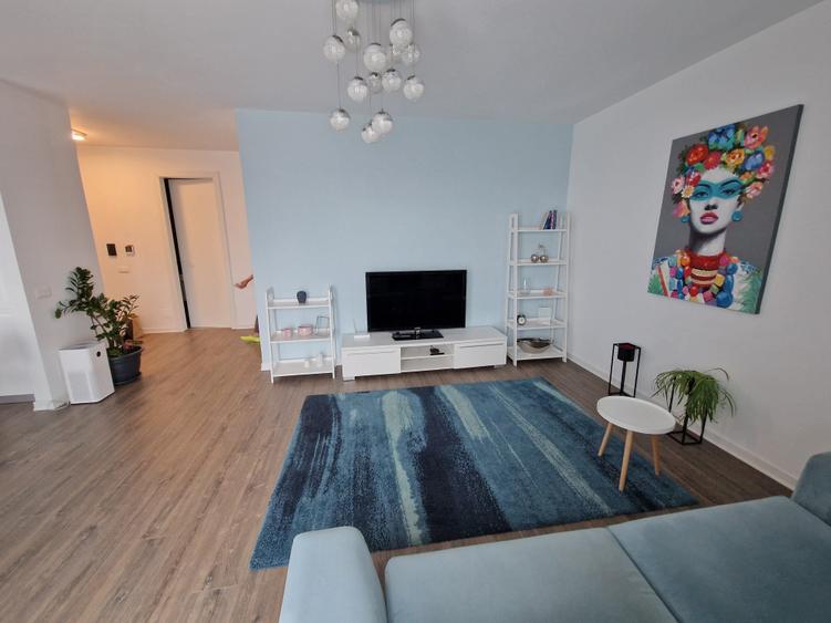 Apartament cu 2 camere decomandat în Aviației