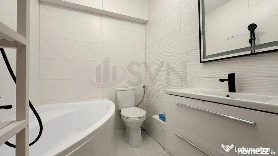 Apartament cu 3 camere semidecomandat în Victoriei