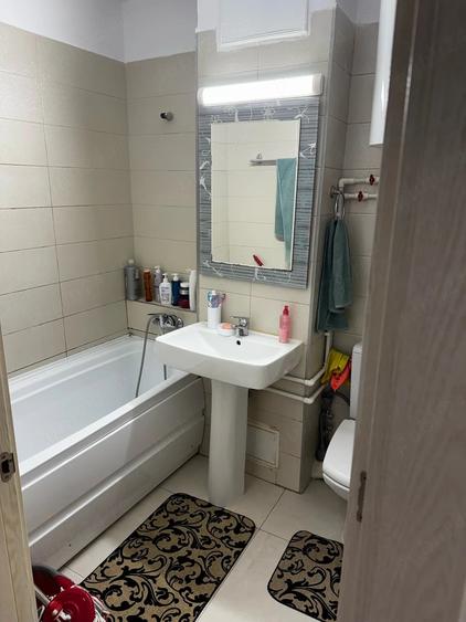 Apartament cu 2 camere decomandat în Vitan