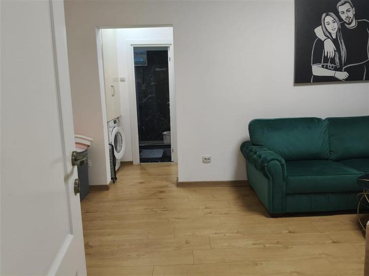 Apartament cu 2 camere semidecomandat, mobilat în Apollo