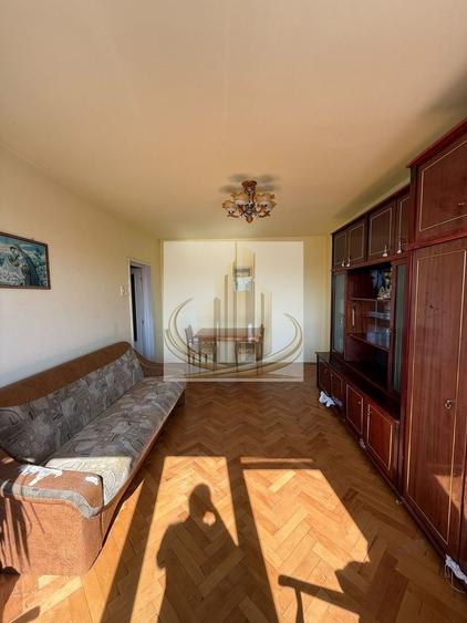 Apartament cu 3 camere decomandat, mobilat în Girocului