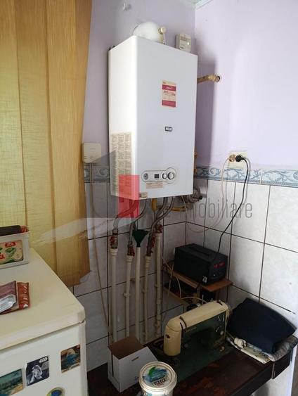 Casă individuală cu 2 camere cu Canalizare în Central