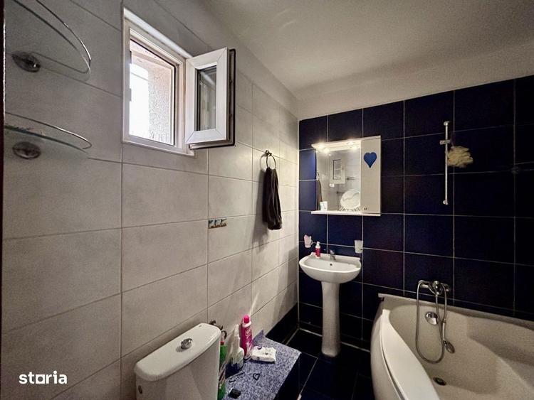 Apartament cu 2 camere decomandat, mobilat în Republicii