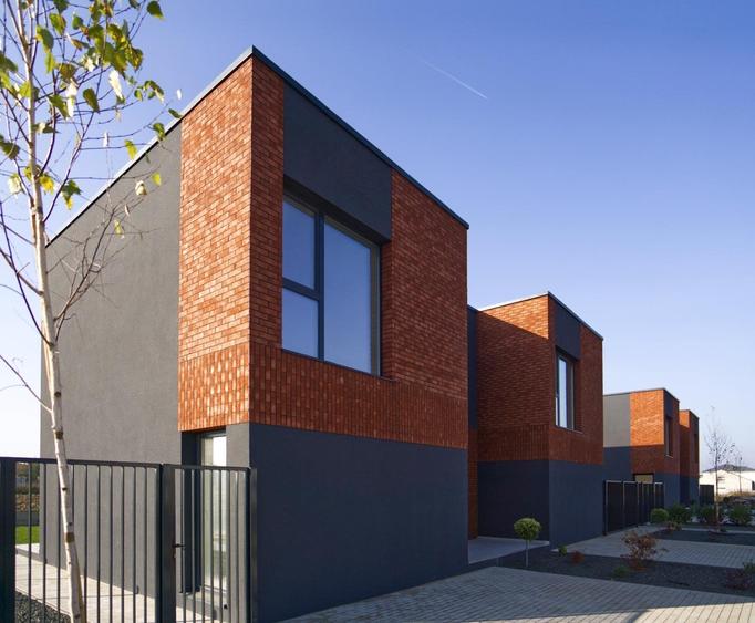 Duplex cu 4 camere cu Canalizare în Exterior Nord