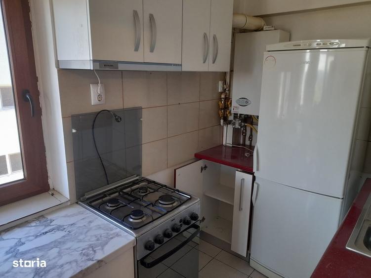 Apartament cu 2 camere în Micro 6