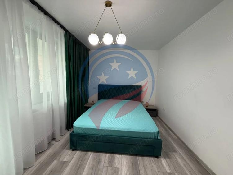 Apartament cu 4 camere semidecomandat, mobilat în Ultracentral
