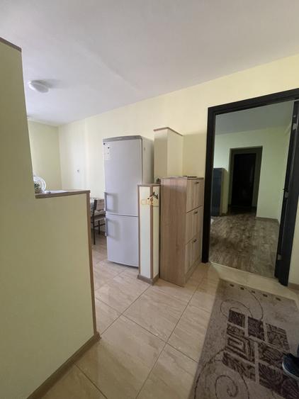 Apartament cu 2 camere semidecomandat, mobilat în Semicentral