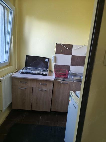 Garsonieră decomandată în Buziașului