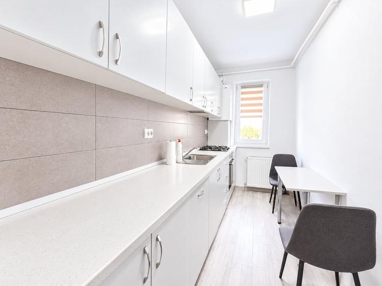 Apartament cu 2 camere decomandat, mobilat în Florești