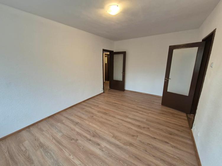 Colentina vanzare ap 3 camere Sectia 7 - Ion Berindei - 1
