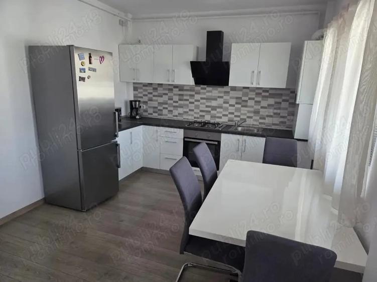 Apartament cu 2 camere semidecomandat în Dacia