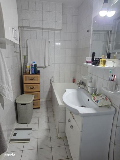 Apartament cu 2 camere, mobilat în Baba Novac