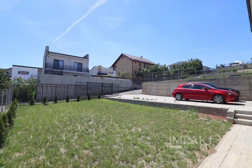 Casă individuală cu 5 camere cu Canalizare în Dezmir
