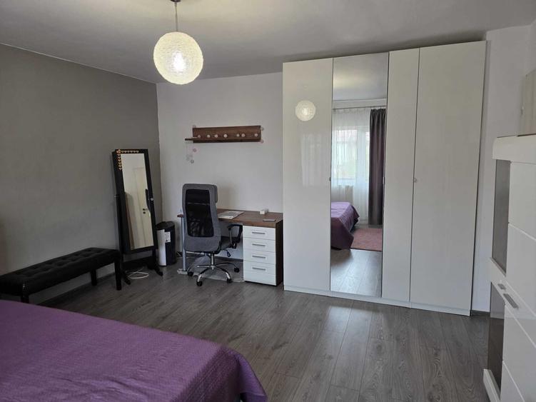 Apartament cu 2 camere decomandat în Lunei