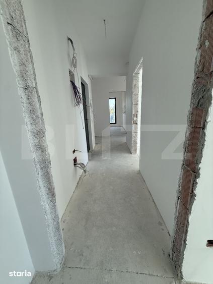 Apartament cu 3 camere în Răzvad
