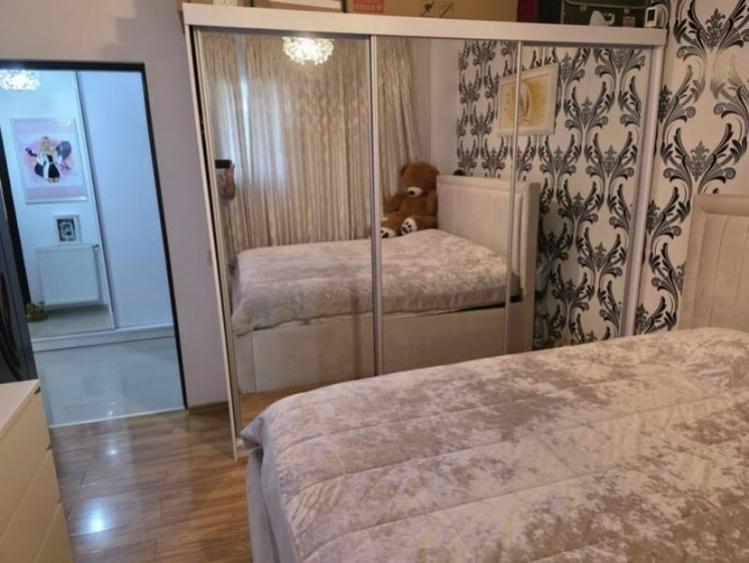 Apartament cu 3 camere în Bragadiru