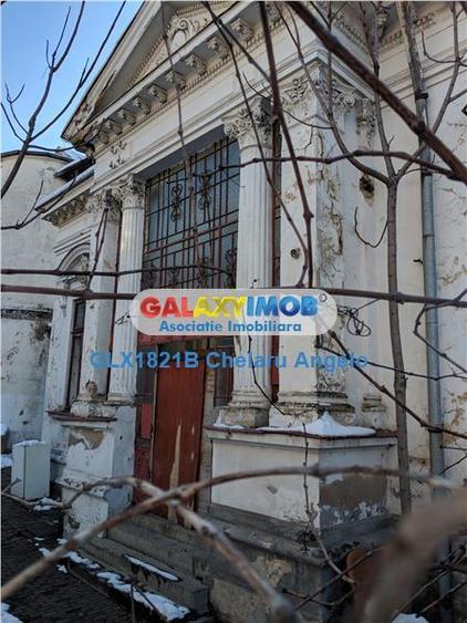 Casă cu 16 camere cu Teren 566 Mp în Unirii