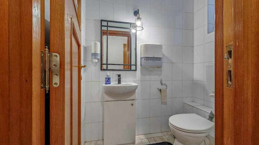 Casă individuală cu 7 camere cu Canalizare în Herăstrău