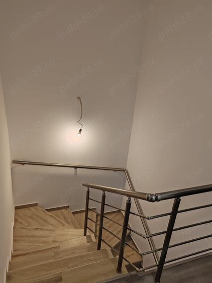 Casă cu 4 camere cu Teren 356 Mp în Măgurele