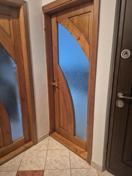 Apartament cu 3 camere decomandat în Exterior Vest