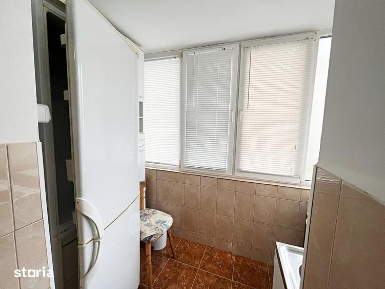 Apartament cu 6 camere decomandat în Calea Aradului