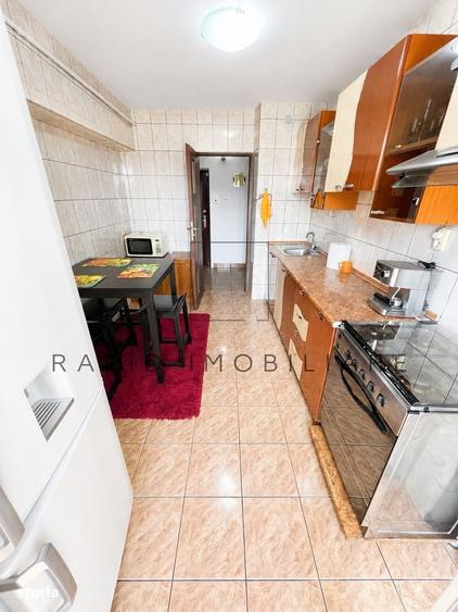 Apartament cu 2 camere decomandat în Micro 18