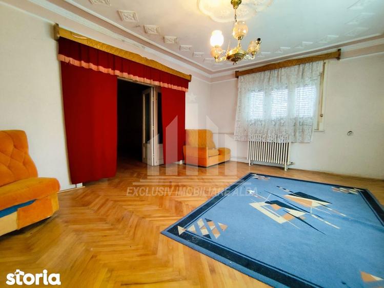 Casă cu 6 camere cu Canalizare în Bărăbanț