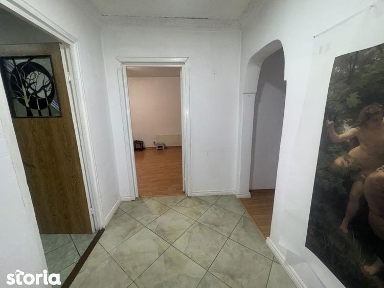 Apartament cu 3 camere, mobilat în Pantelimon