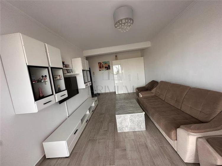 Apartament cu 2 camere decomandat, mobilat în Dumbrăvița