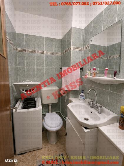 Apartament cu 3 camere decomandat în Central