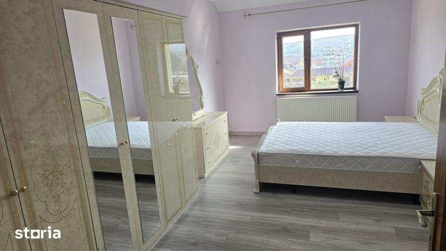 Apartament cu 2 camere decomandat în Ceangăi