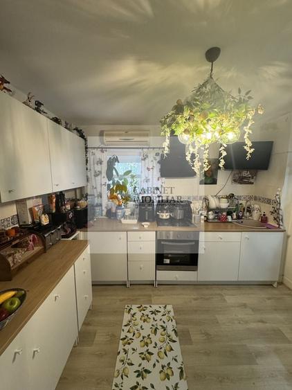 Apartament cu 2 camere semidecomandat, mobilat în Gorjului