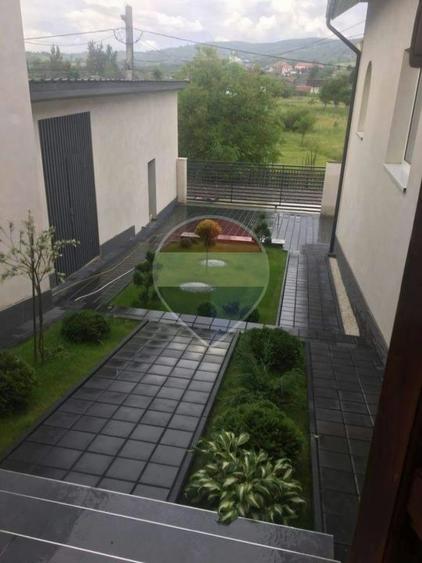 Casă individuală cu 3 camere cu Teren 1169 Mp în Rona de Jos