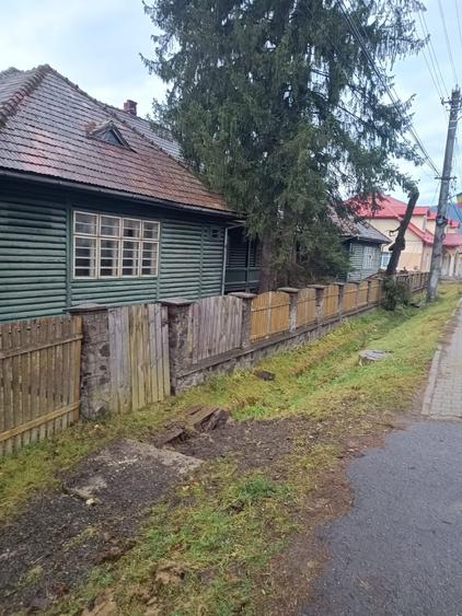 Casă cu 6 camere cu Canalizare în Lunca Bradului