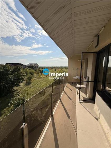 Apartament cu 2 camere semidecomandat în Podul de Fier