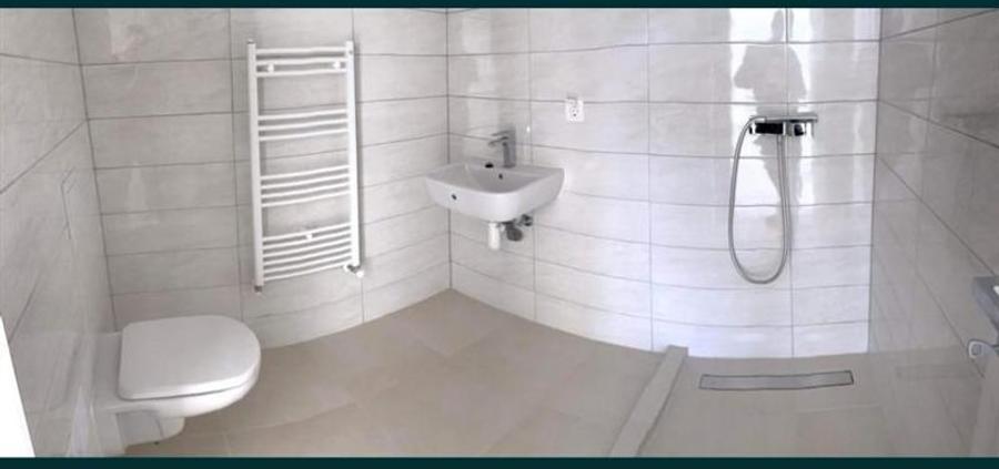 Apartament cu 4 camere decomandat în Bălcescu