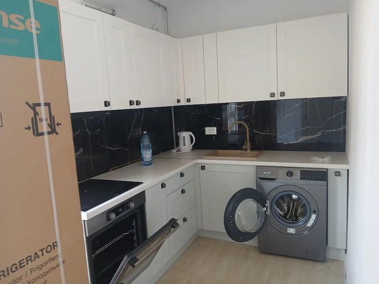 Apartament cu 2 camere semidecomandat, mobilat în Lizeanu